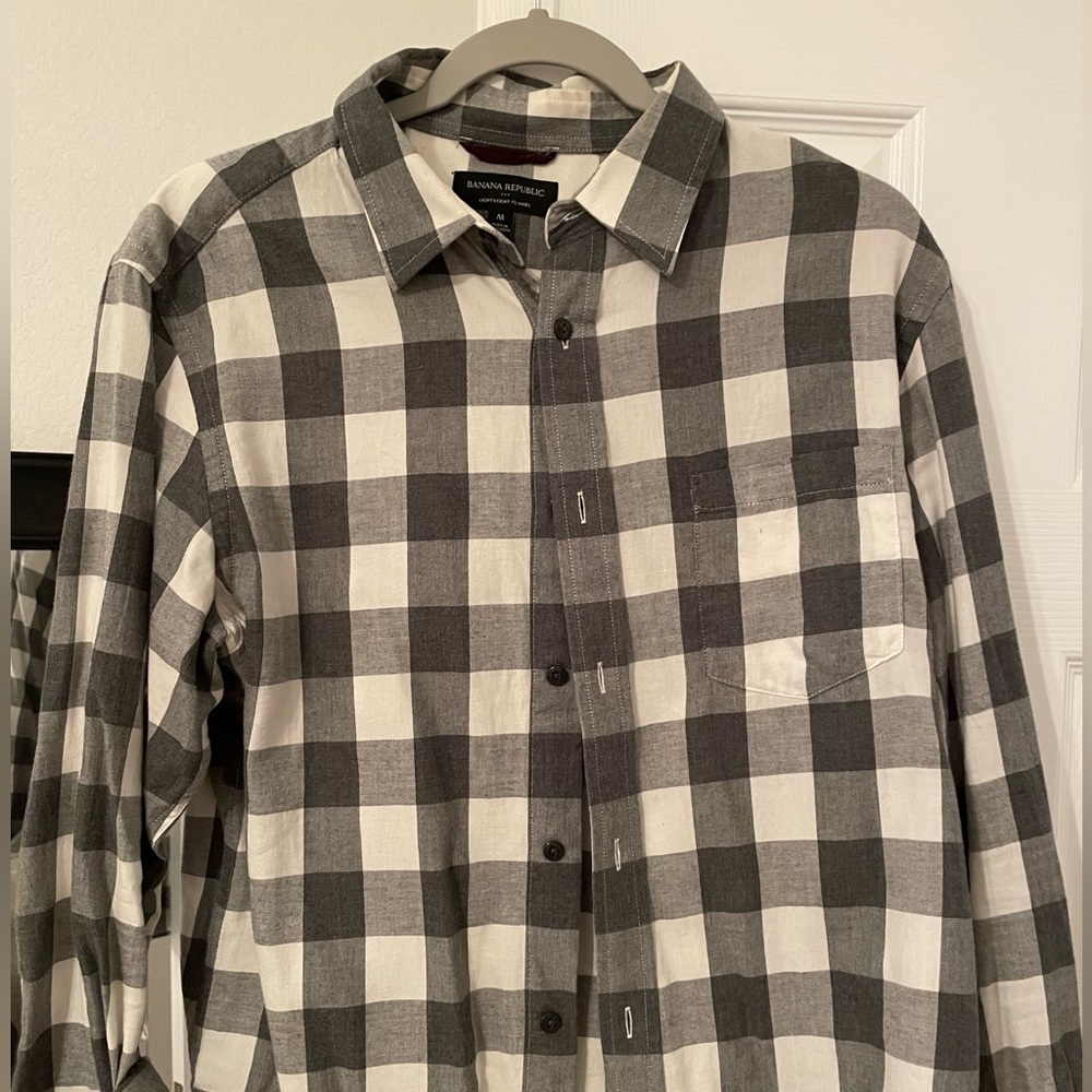 Banana Republic Mens Flannel - Sz M - great condition.
